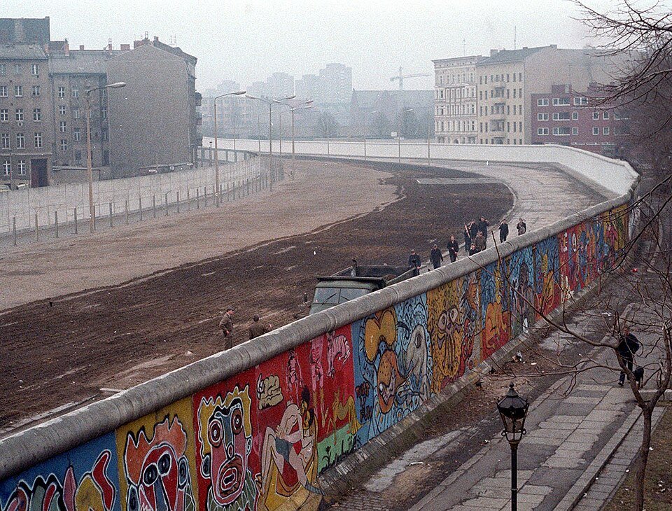 Berlin wall night