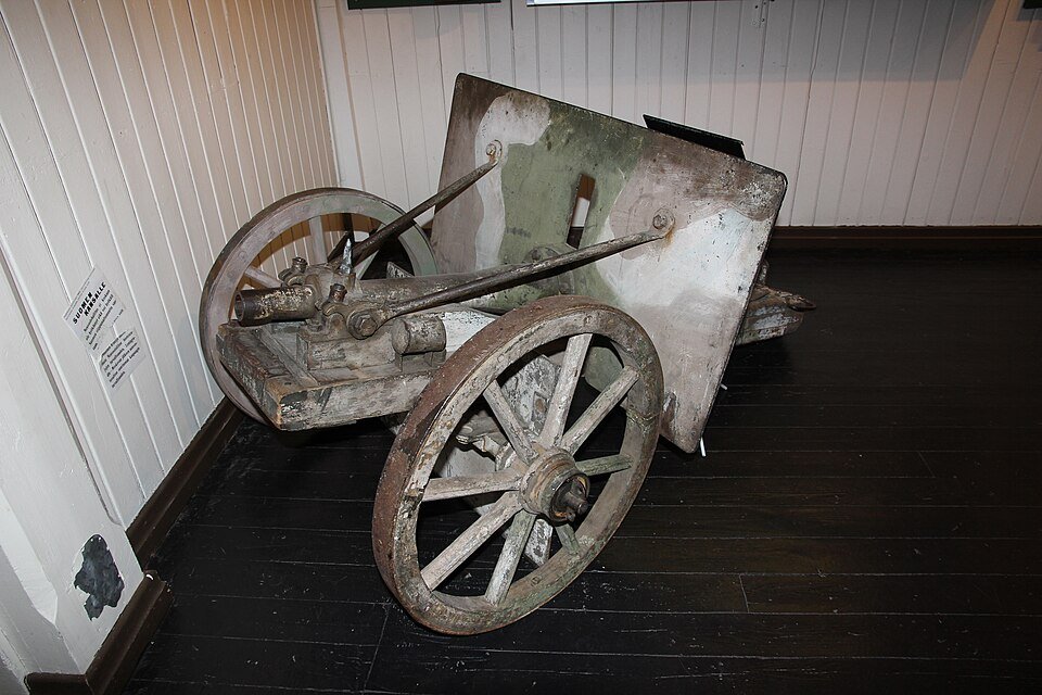 Machine gun